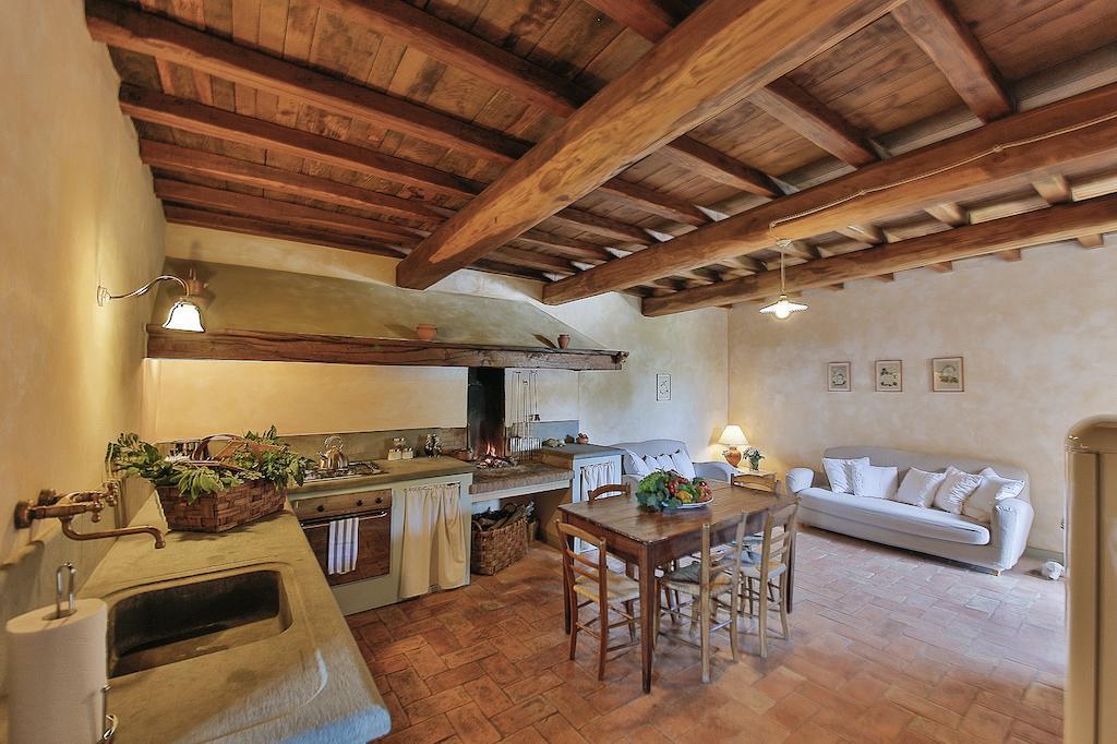 Odina Agriturismo Лоро-Чьюффенна Номер фото